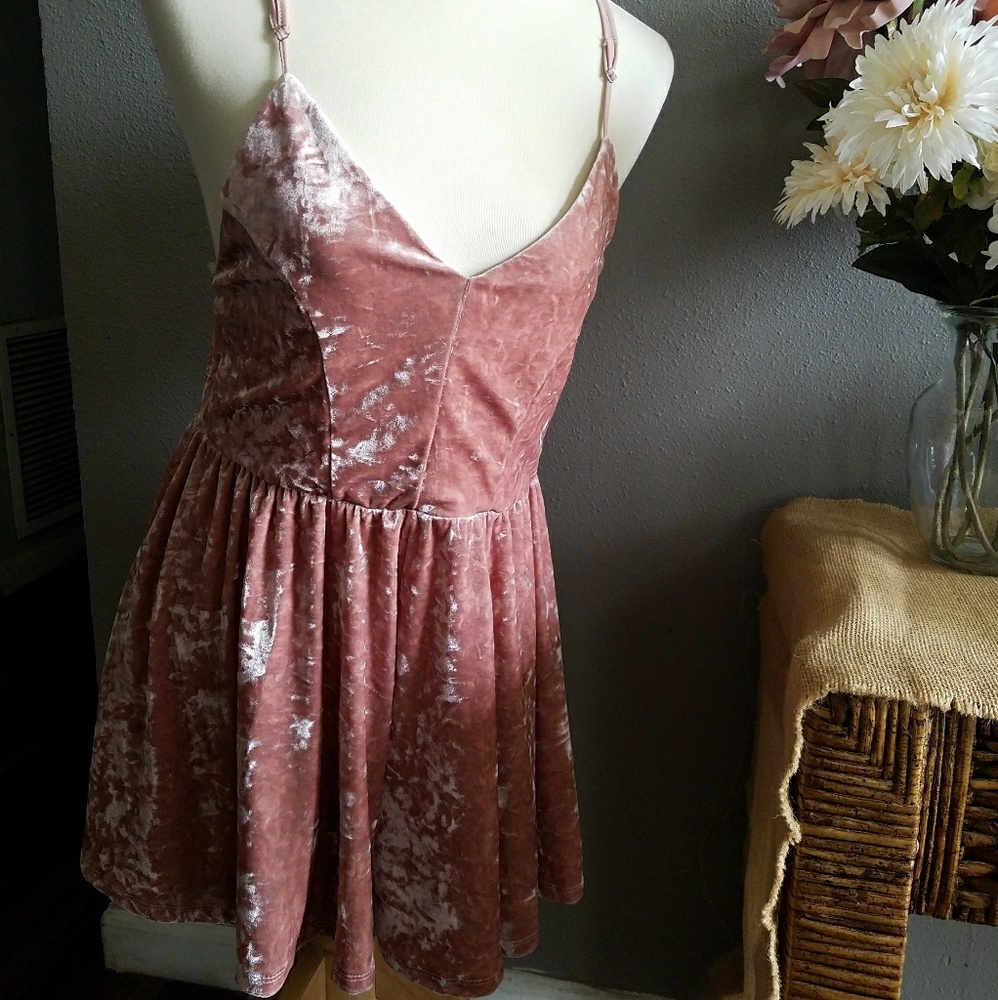 *NWOT* Pink suede Romper